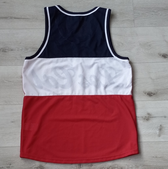 *** SOLD *** DIVIDED | tank top size small - Picture 3 of 4